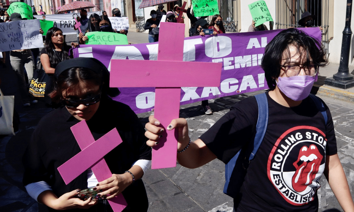 #25N violencia contra la mujer violencia vicaria violencia de género marcha AMLO